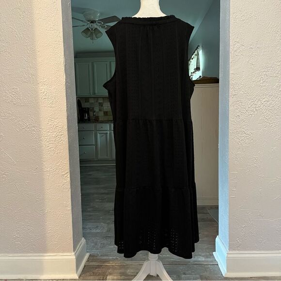 Croft & Barrow Women’s Dress 3X Split Neck Black Tiered Sleeveless Plus Size - Picture 11 of 12